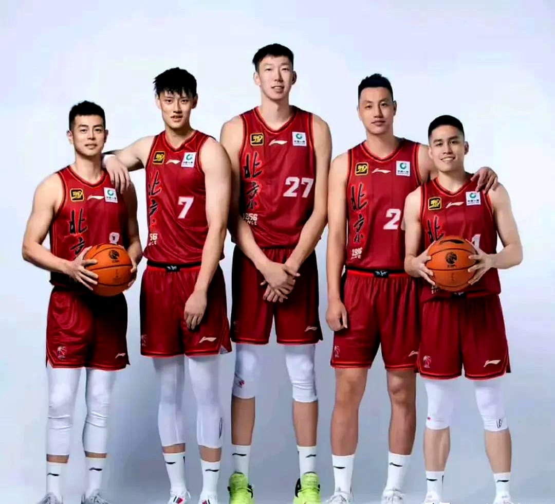 佛得角后卫迪尼伊:我们来世界杯不是陪跑,而是要全力拼下去