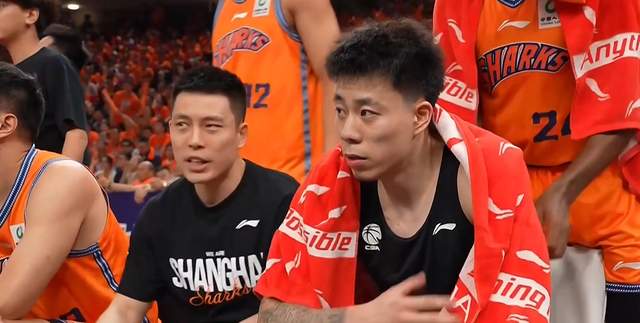 篮网开1.78亿抢里夫斯 湖人难留