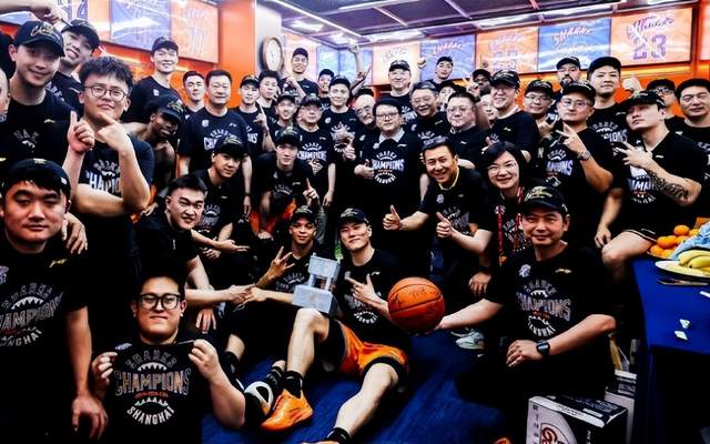 OG阿努诺比:站在英国足球之巅的NBA冠军倒计时