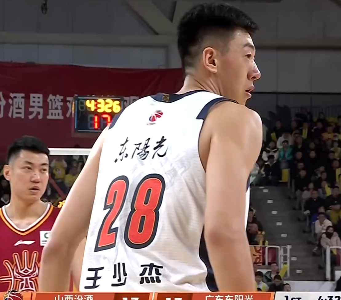 本·斯蒂勒输球后烧衣服,尼克斯第四场29分逆转