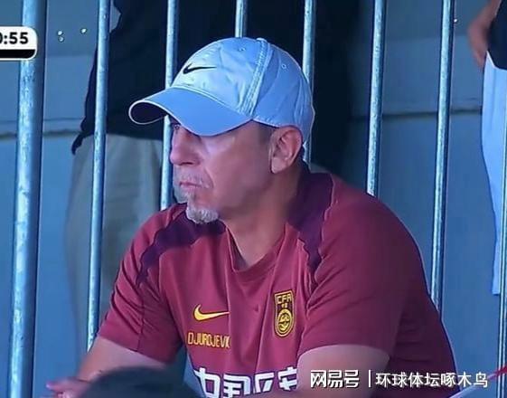 詹姆斯再次自戴皇冠!与乐福一起现身克罗地亚:助威旗下摩托艇队