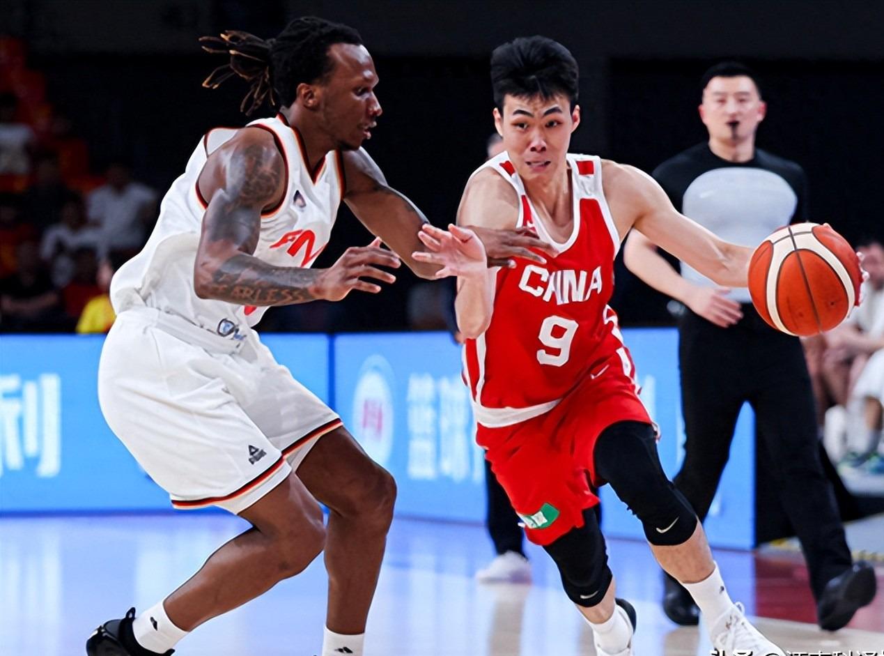 国王7号签瞄准控卫阿库夫