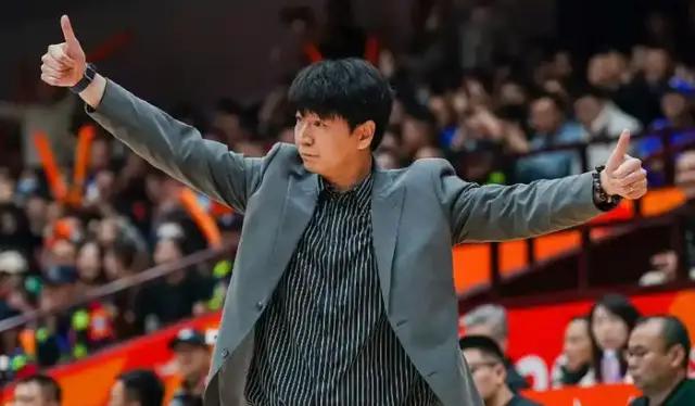 沙梅特：赛季漫长而煎熬 夺冠是无与伦比的体验