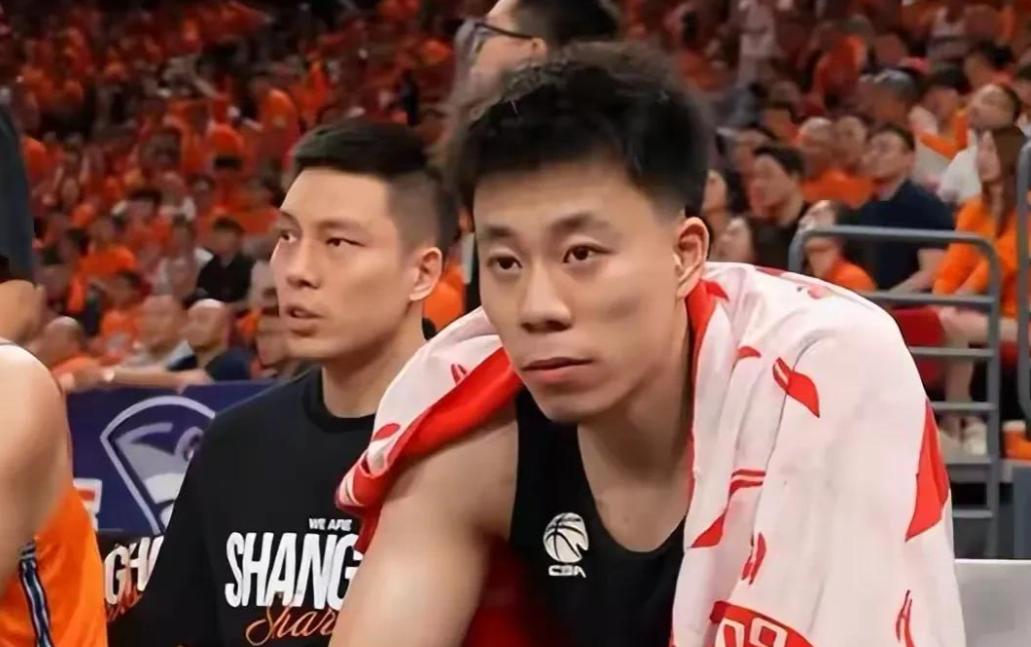 湖人试训冈萨加大六中锋,如果他落选,他就是双向合同的理想人选