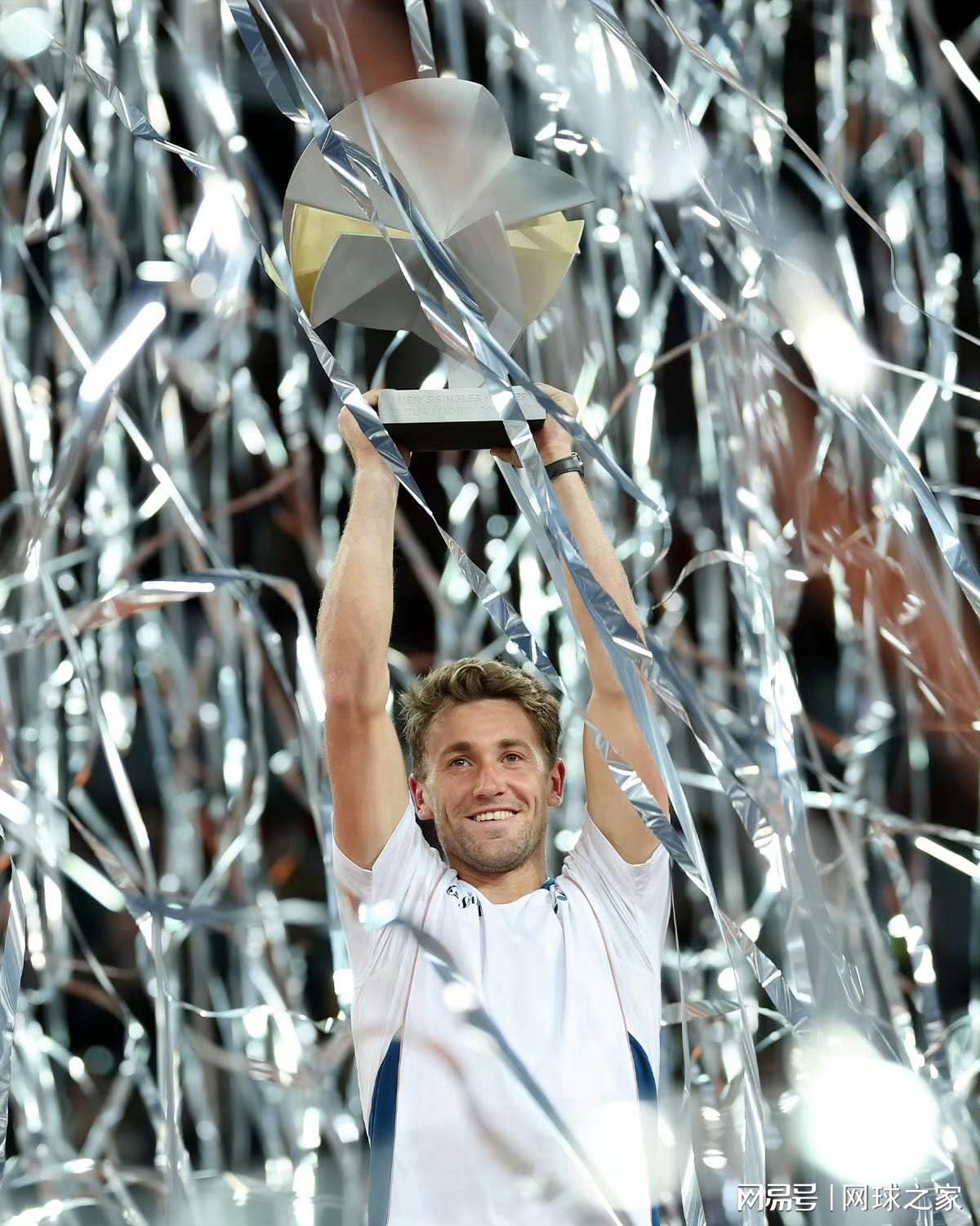 五冠之王!迈克布朗迟到19年的复仇!