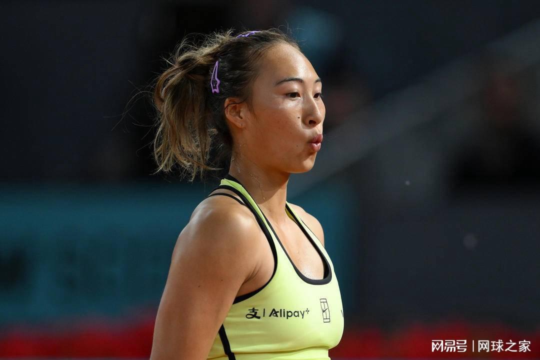 篮网开1.78亿抢里夫斯 湖人难留