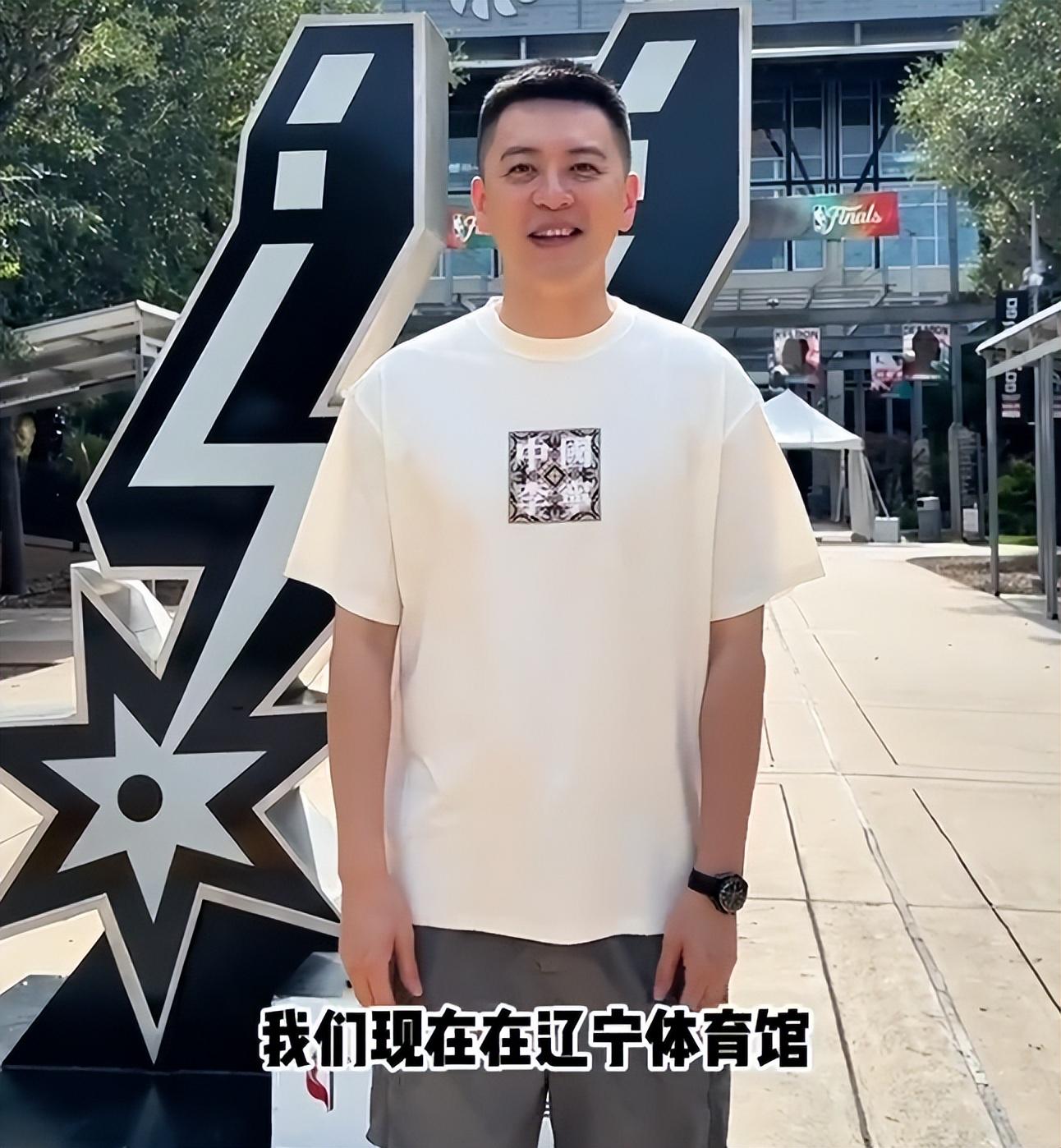 奥尼尔透露在组建球队时，他会选择勒布朗·詹姆斯，而不是科比