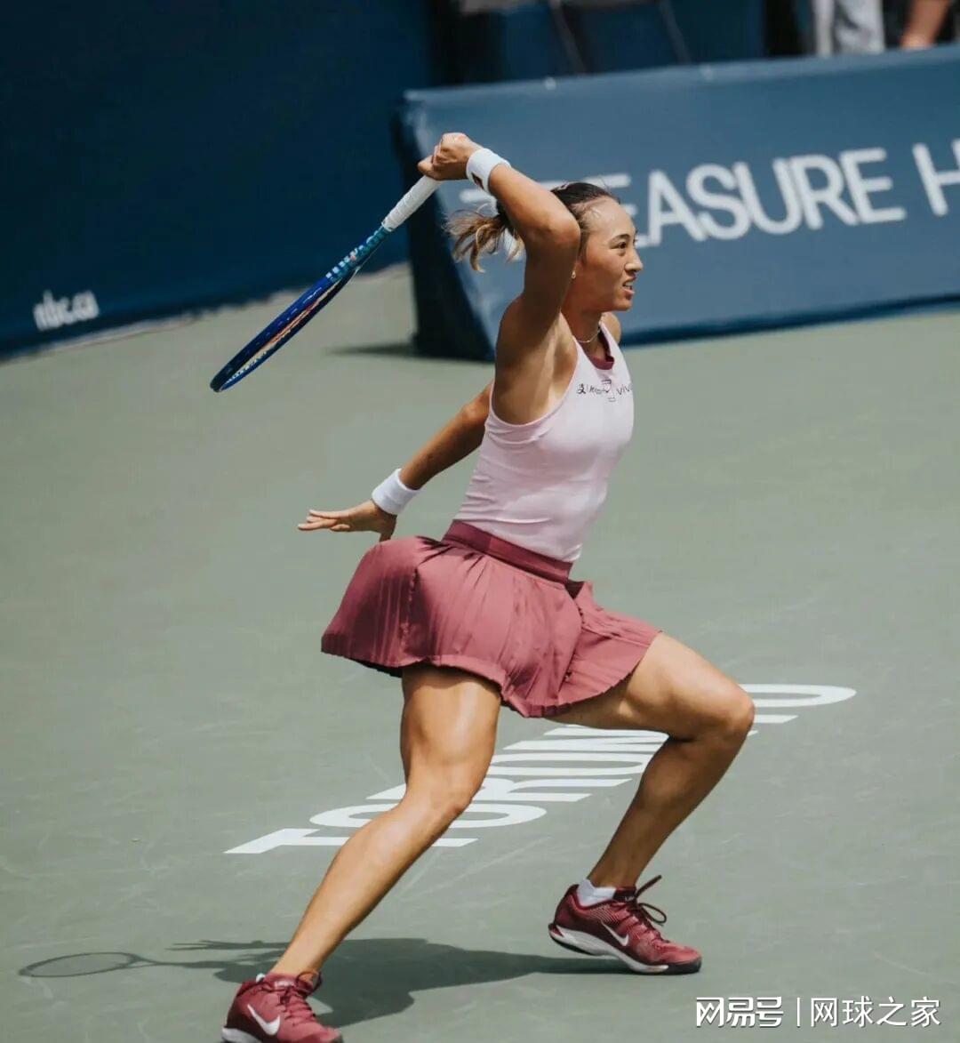 女篮热身赛:中国女篮11分完胜马里 张子宇篮下送遮天大帽