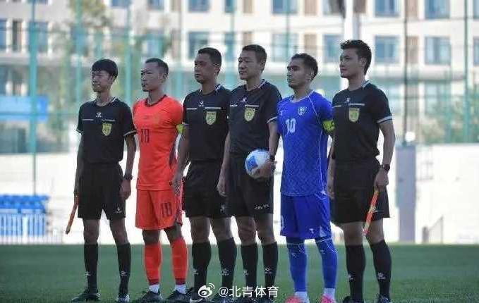 中国男篮公布世预赛12人名单